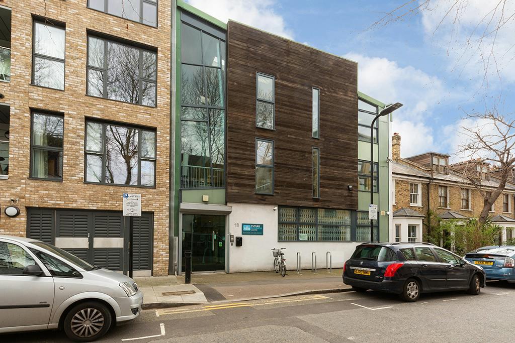 18-20 london Lane-34.jpg