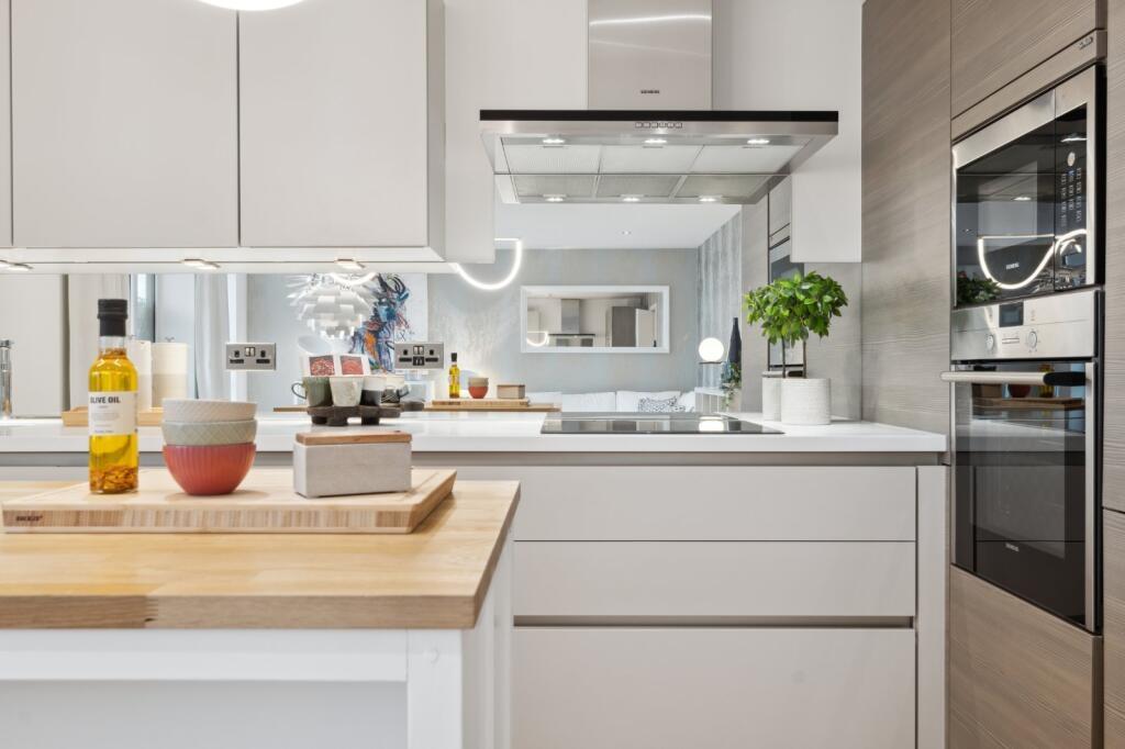 Apartment in London - More
