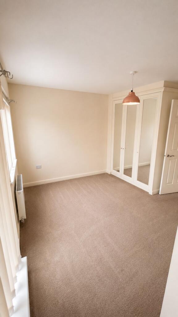 House in Mansfield, Nottinghamshire - View 4