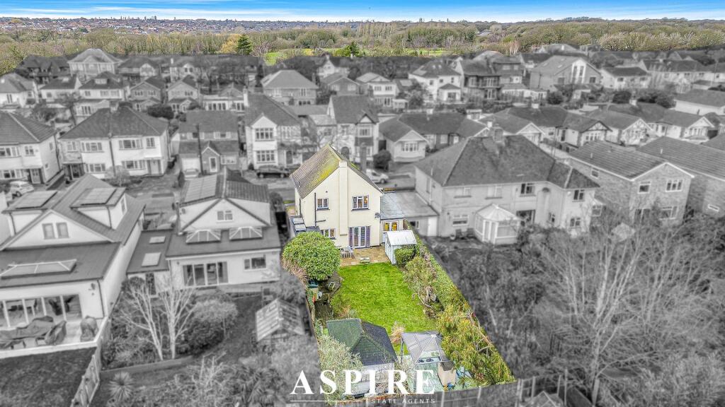 Flemming Avenue, Leigh-On-Sea photo 2