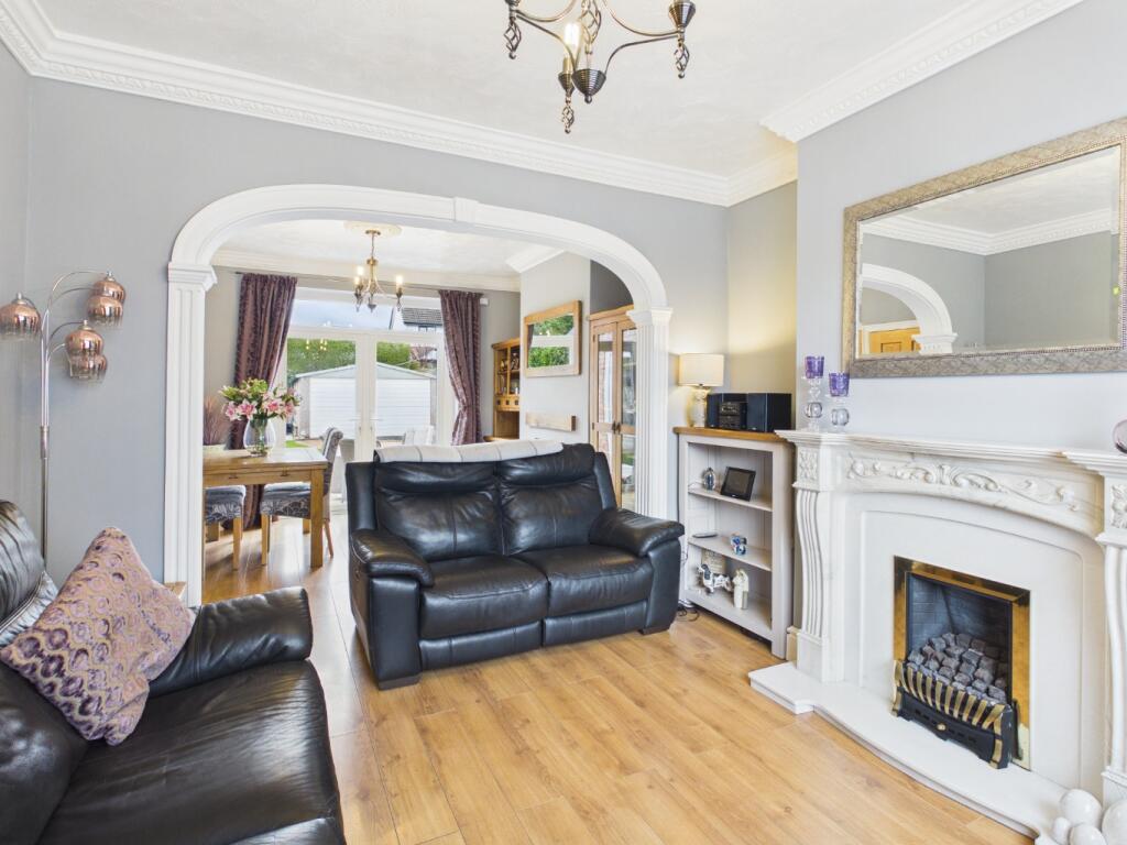 Chester Road, Oakenholt, Flint, Flintshire, CH6 5SD photo 3