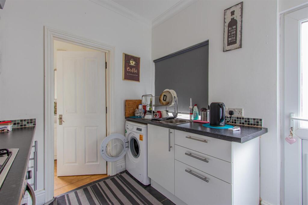 Apartment in Cardiff, Leckwith, Grangetown - View 2