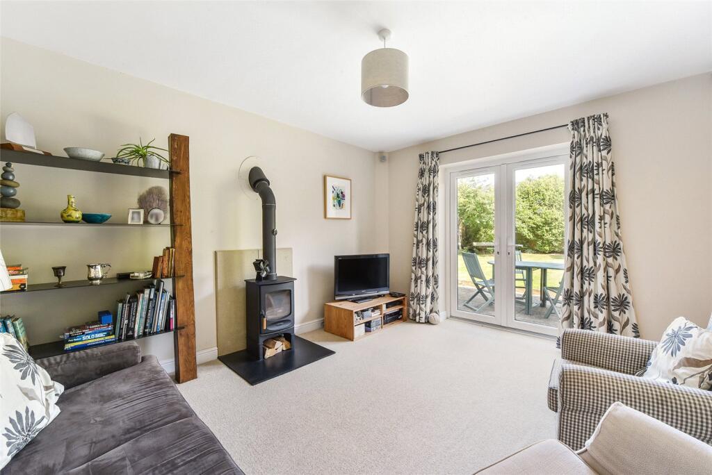 Westward Close, Bosham, Chichester, West Sussex, PO18 photo 2