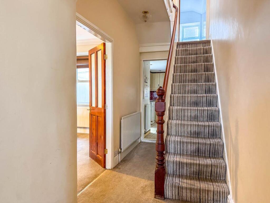 Willow Terrace, Douglas, Isle Of Man photo 3