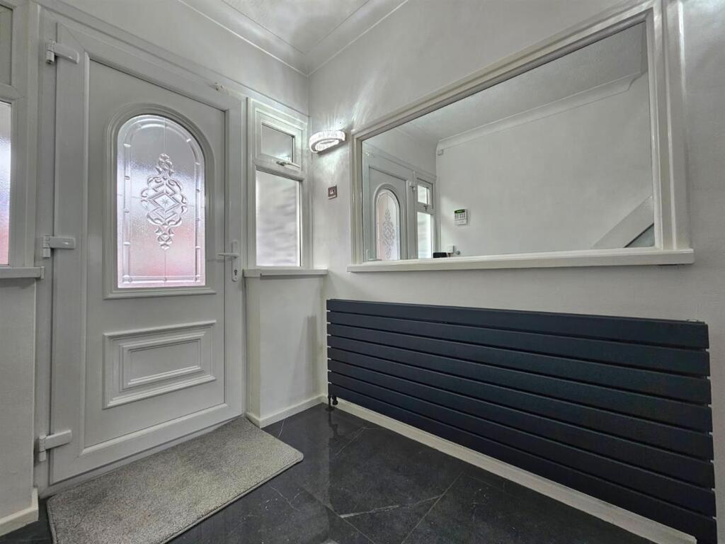 House in Solihull, West Midlands - View 2