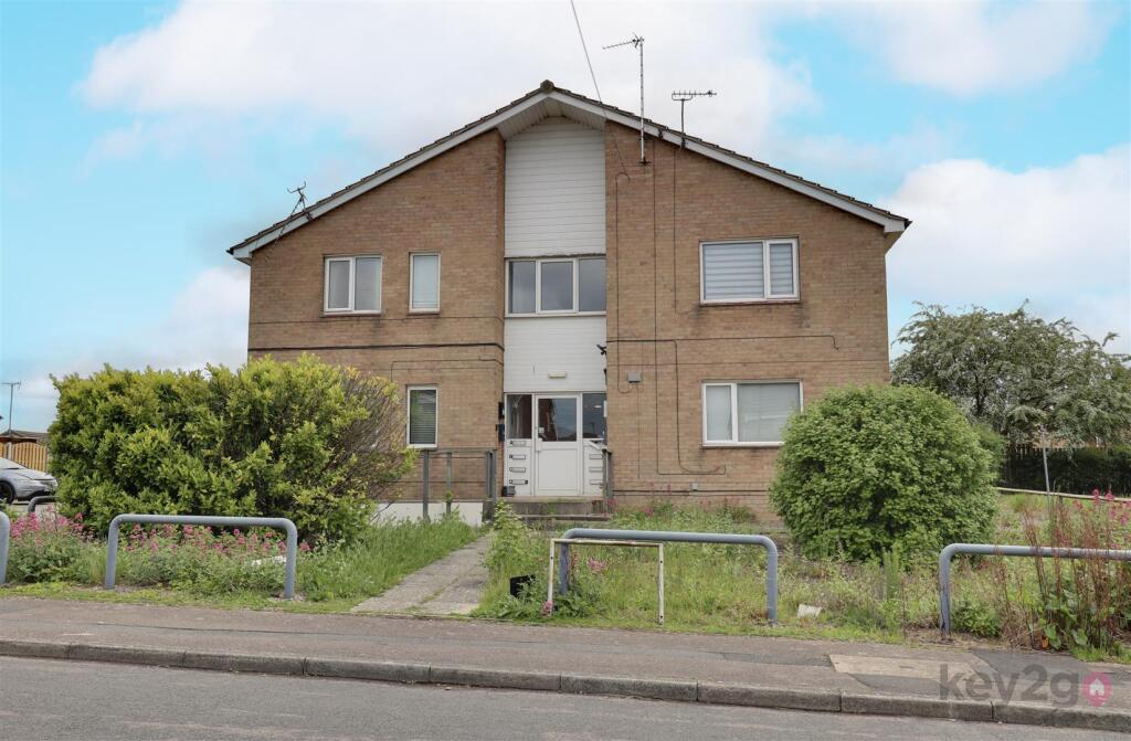 Main image of property: Hawksway, Eckington, S21