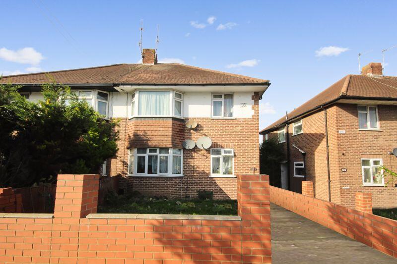2-bed maisonette on Eastcote Lane, Northolt, £350,000