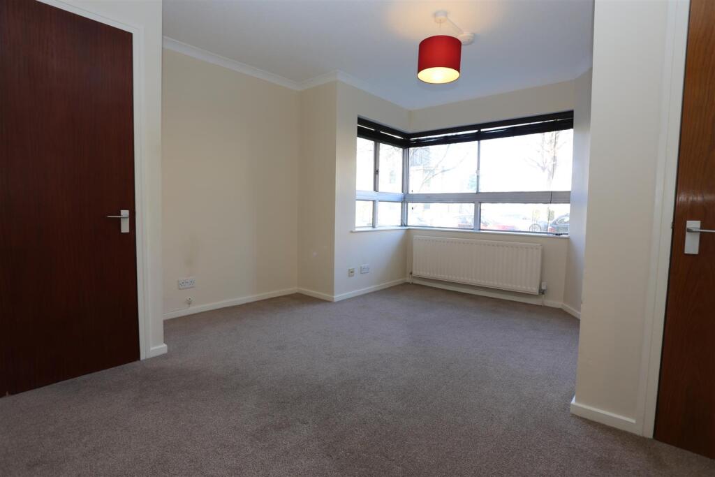 Apartment in Brighton - View 3