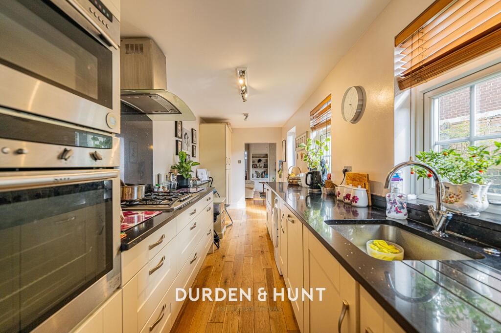 House in Epping Forest, Ongar - View 3