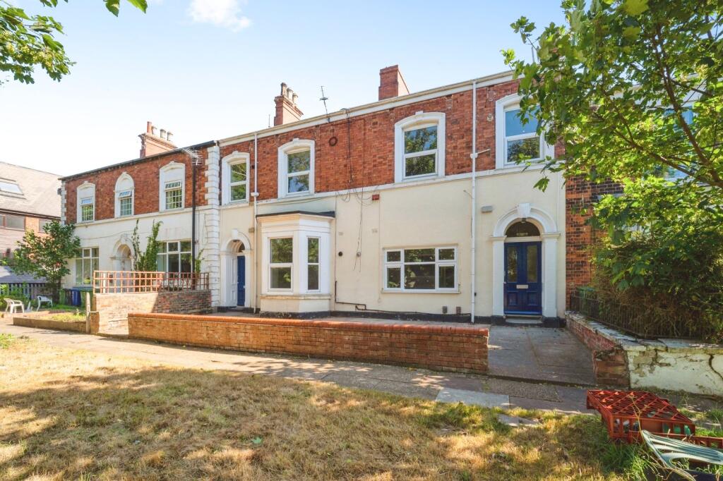 Main image of property: West Parade, Grimsby, Lincolnshire, DN31