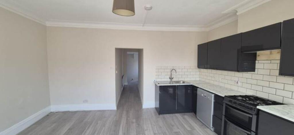 Apartment in London - View 3