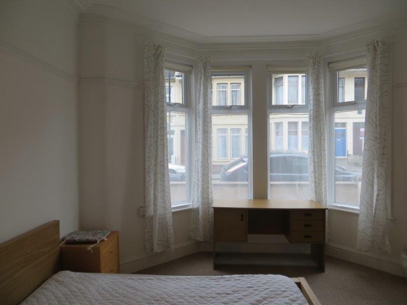 6 bedroom house for rent