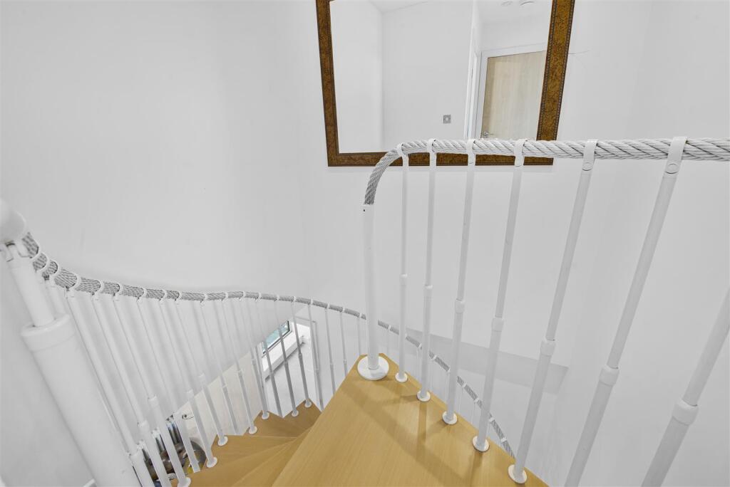 4 bedroom penthouse for rent
