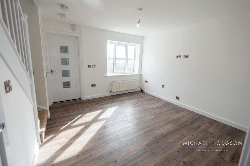 Thill Stone Mews, Whitburn, Sunderland photo 3