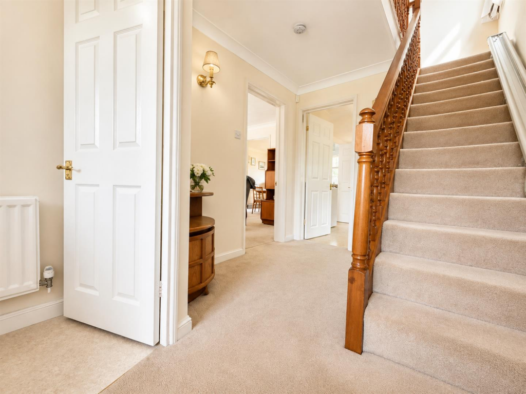 House in Gloucester, Barnwood - View 4