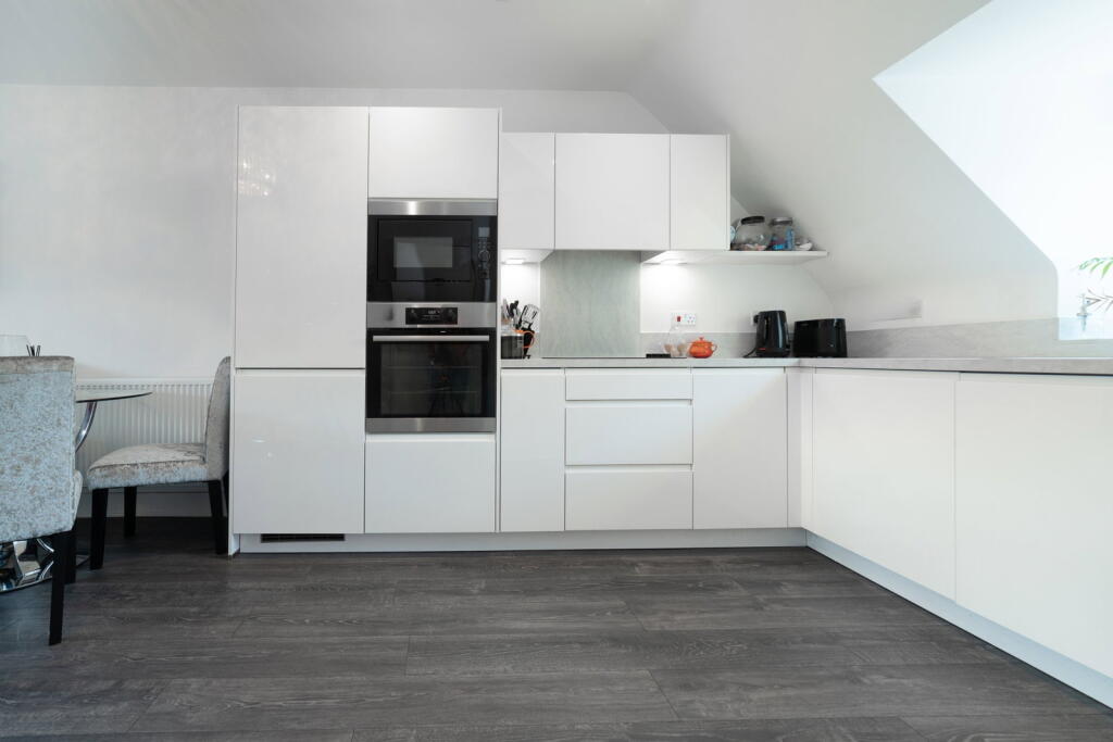 Apartment in London - View 5