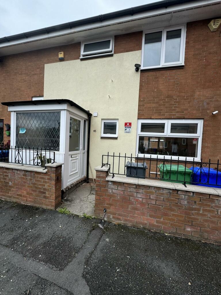 Main image of property: Manchester , M13