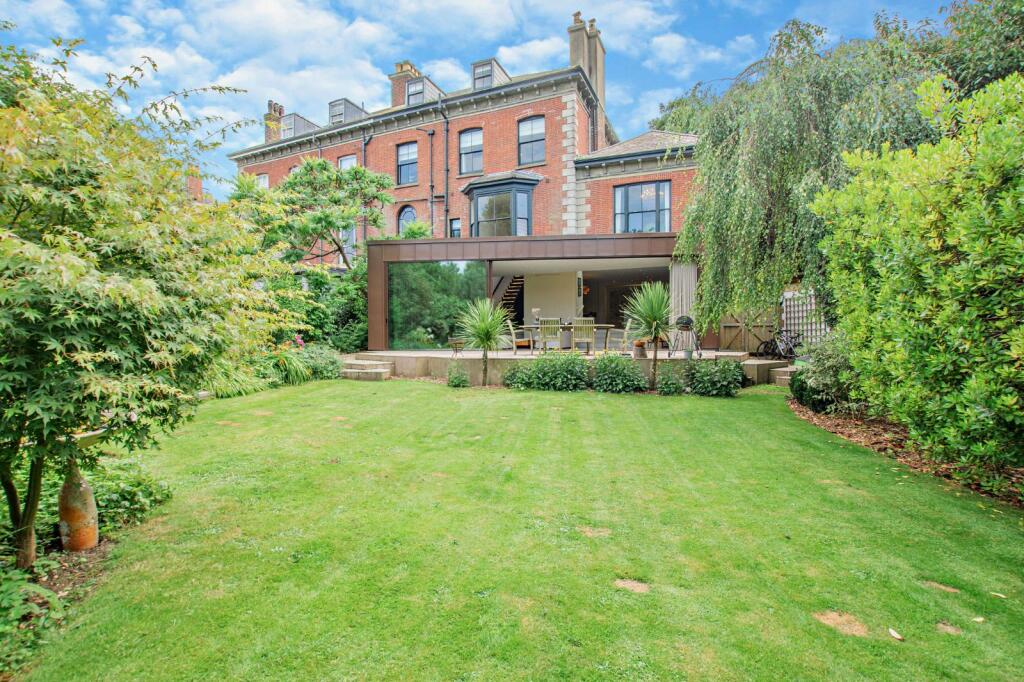 Main image of property: Wallands Crescent, Lewes, East Sussex