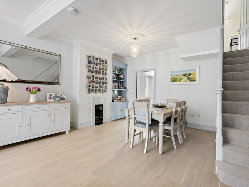 House in London, Wandsworth - View 4