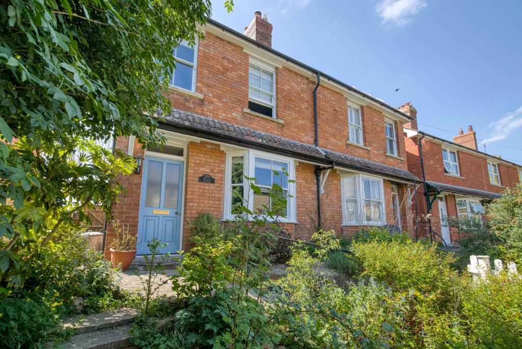 Main image of property: Just a minutes walk from Castle Cary High Street