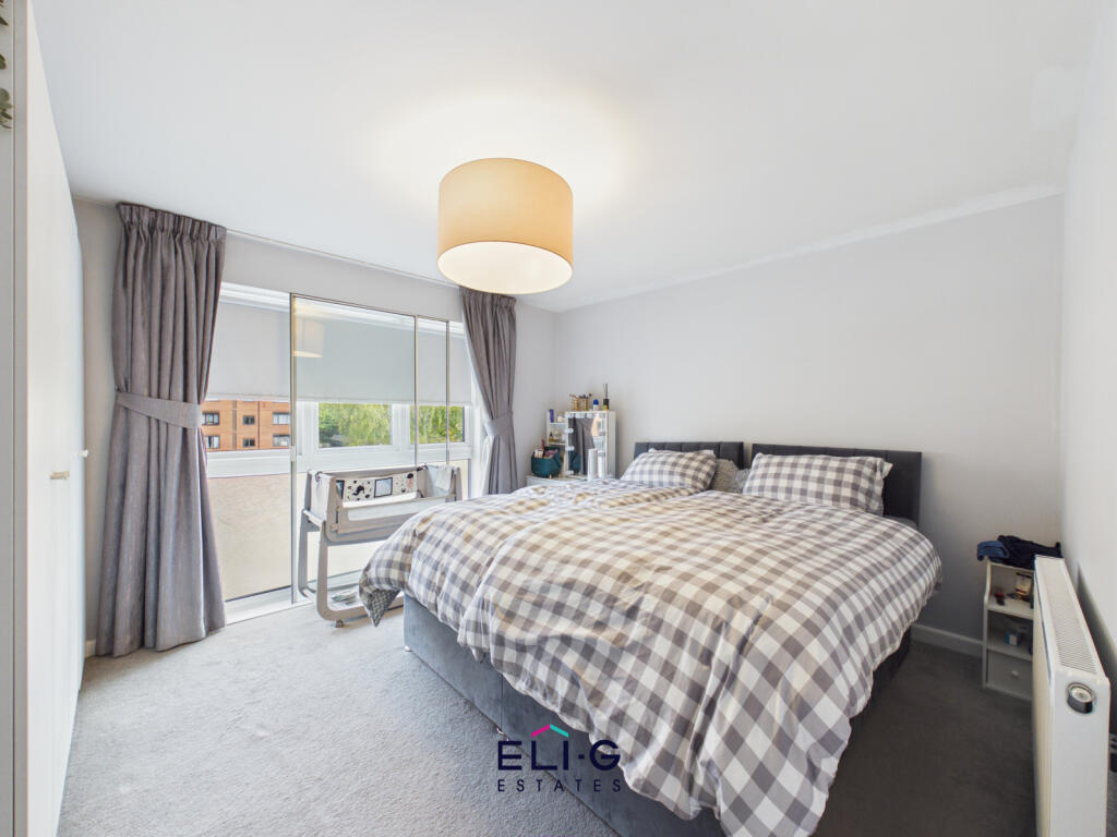 Apartment in London, Hendon - View 5
