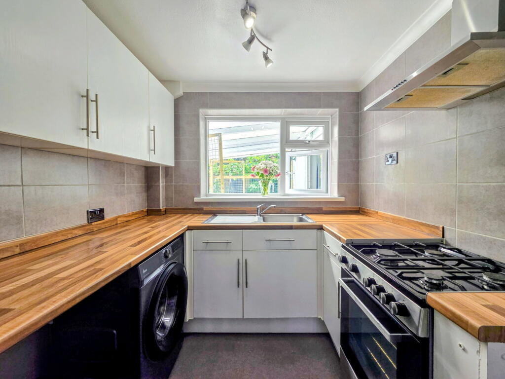 House in Plymouth - View 5