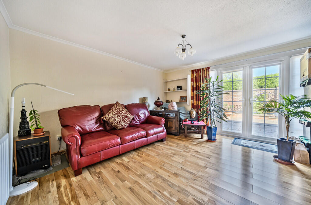 House in Bexley, Hurst, Albany Park - View 2