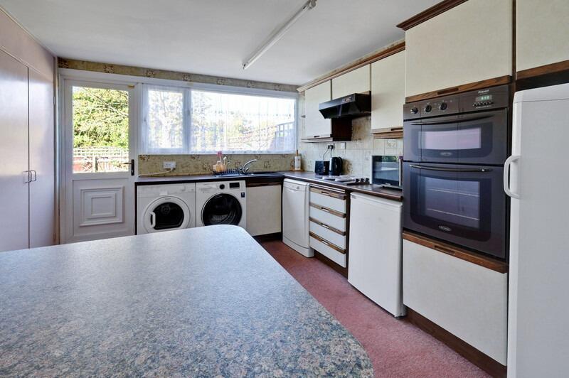 Gun Hill Place, Basildon, Essex, SS16 photo 3