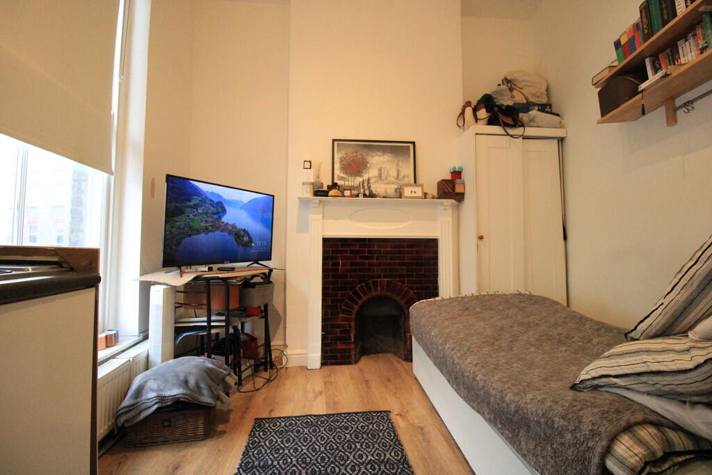 Main image of property: Commercial Street, London E1