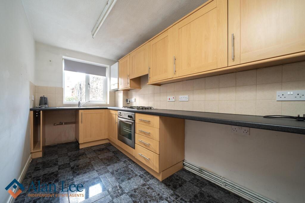 Grovewood Mews, Macclesfield, SK11 6AB photo 4