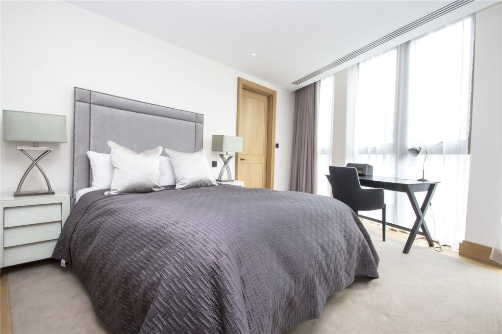 Apartment in London - More