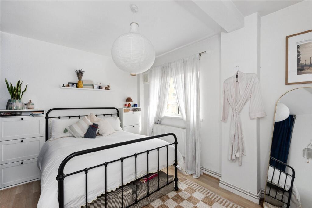 Apartment in London - View 5