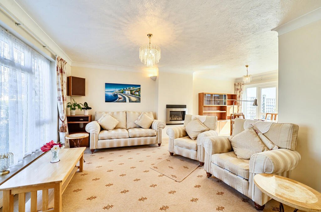 House in Guildford - View 2