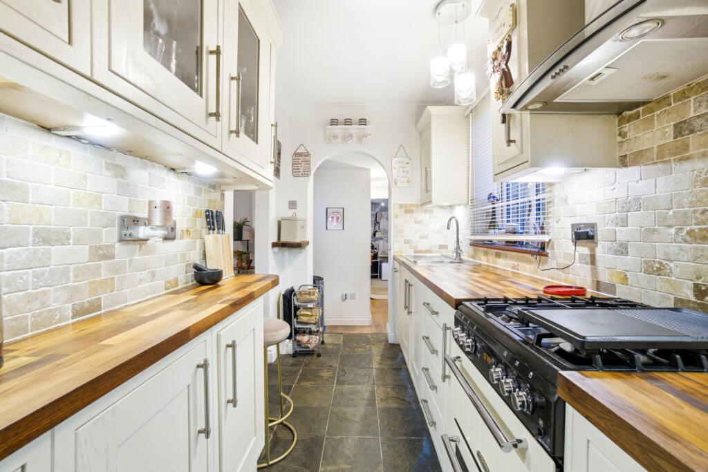 Maitland Road, Stansted, Essex, CM24 photo 4