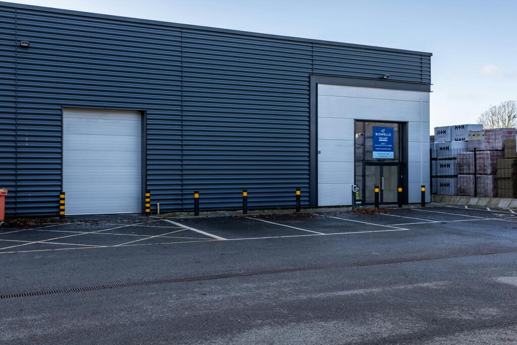 Unit 5 Deltic Trade Park - MK-48.jpg