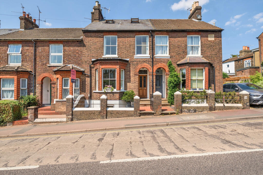 Main image of property: Folly Lane, St. Albans, AL3