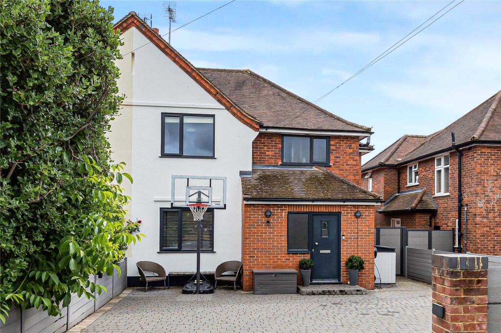 Main image of property: Wycombe Road, Marlow, Buckinghamshire, SL7