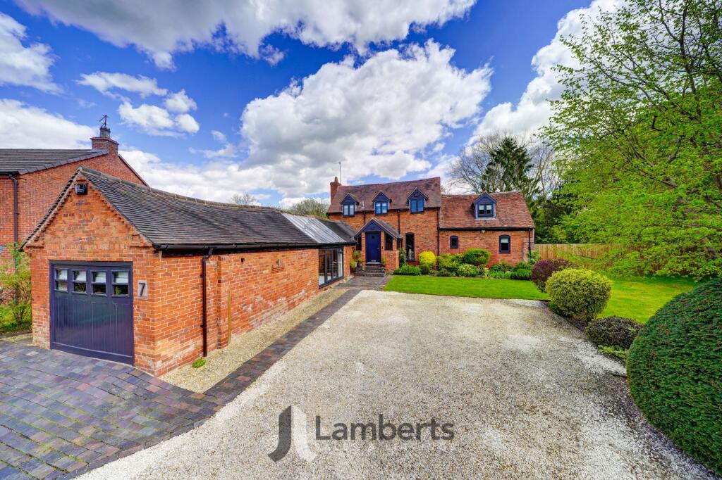 Main image of property: Longhope Close, Winyates Green, B98