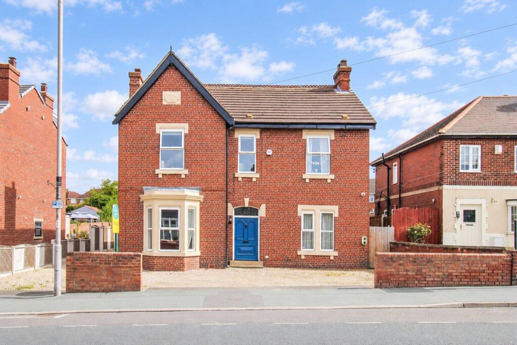 Main image of property: Featherstone Lane, Featherstone, Pontefract
