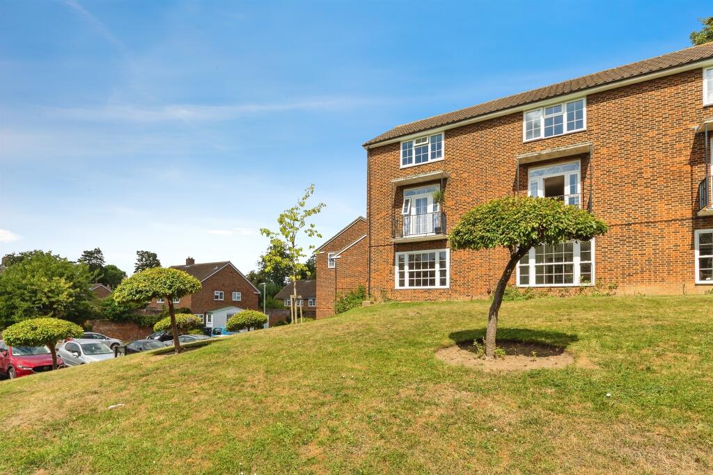 Additional image 14 of Park Close, Hatfield