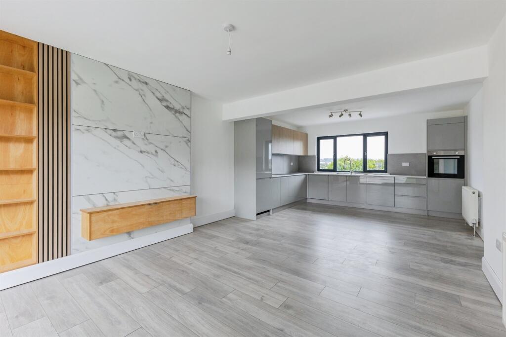 House in Torquay - View 3