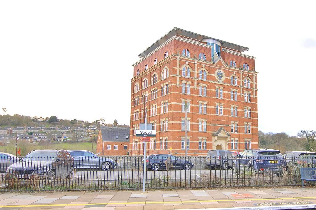 Main image of property: Hill Paul, Cheapside, Stroud, Gloucestershire, GL5