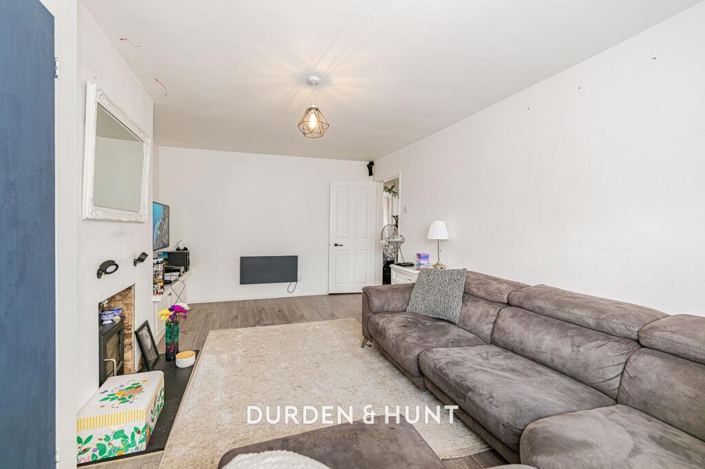 Apartment in Epping Forest, Loughton - View 4