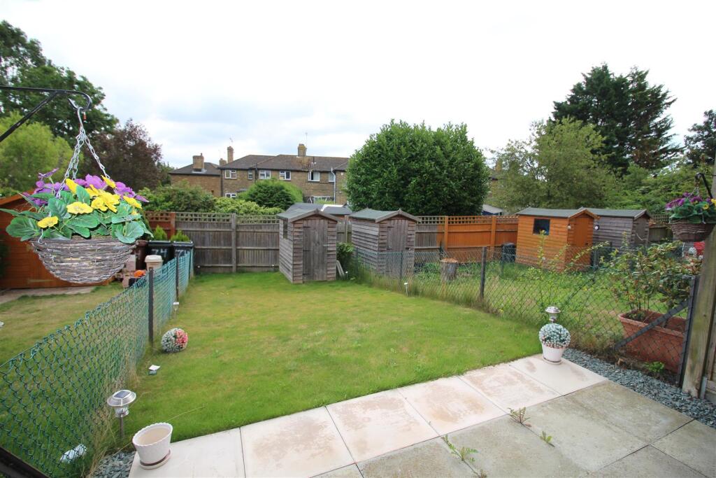 72 Adams Drive, Willesborough, Ashford photo 4