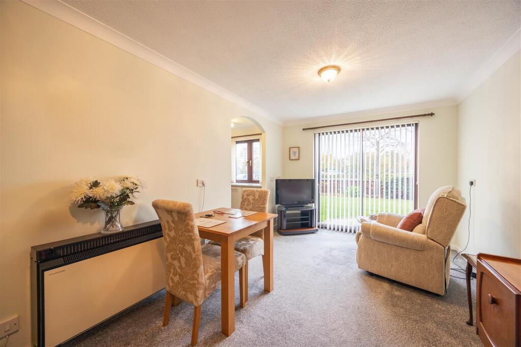 KINGSWELL, IMPERIAL AVENUE, Westcliff-On-Sea photo 3