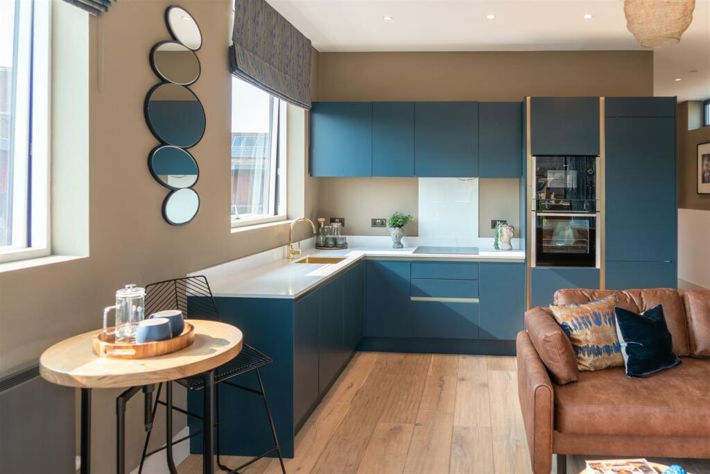 Apartment in Worcester - View 3