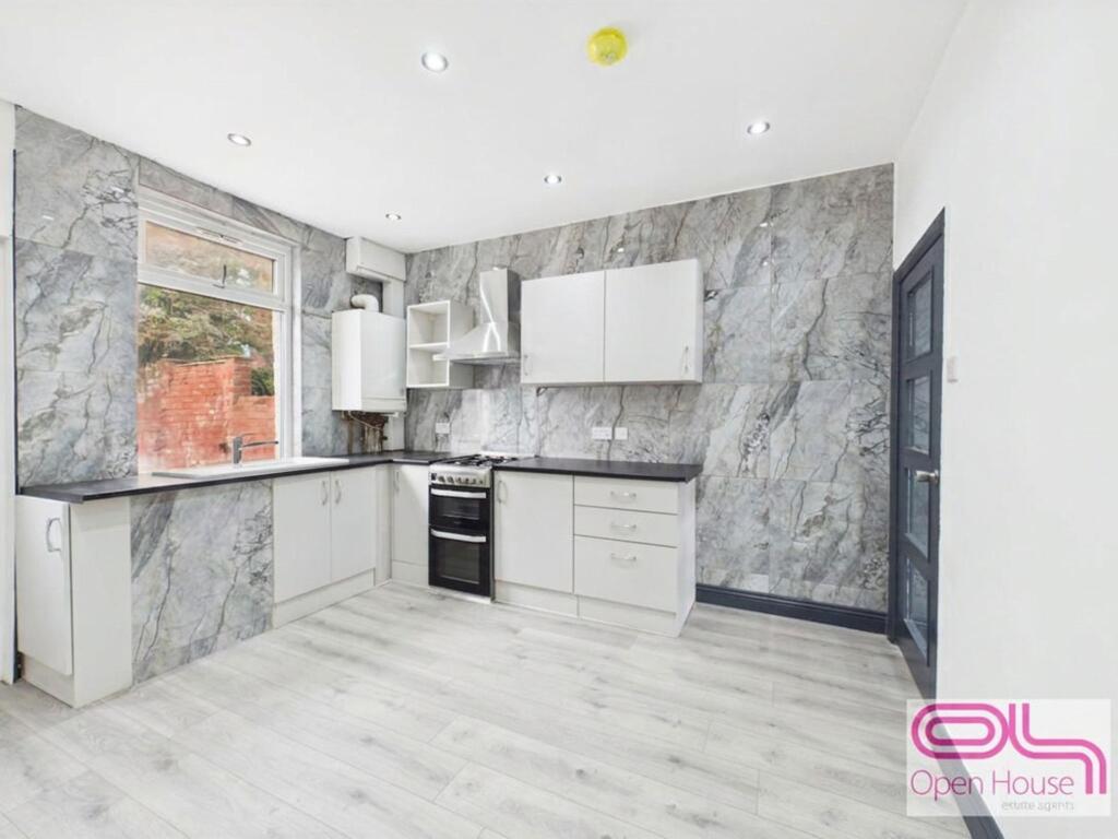 House in Preston - View 3