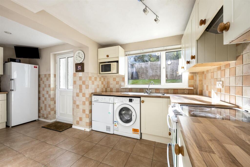 Barcombe, Lewes, BN8 5DX photo 5
