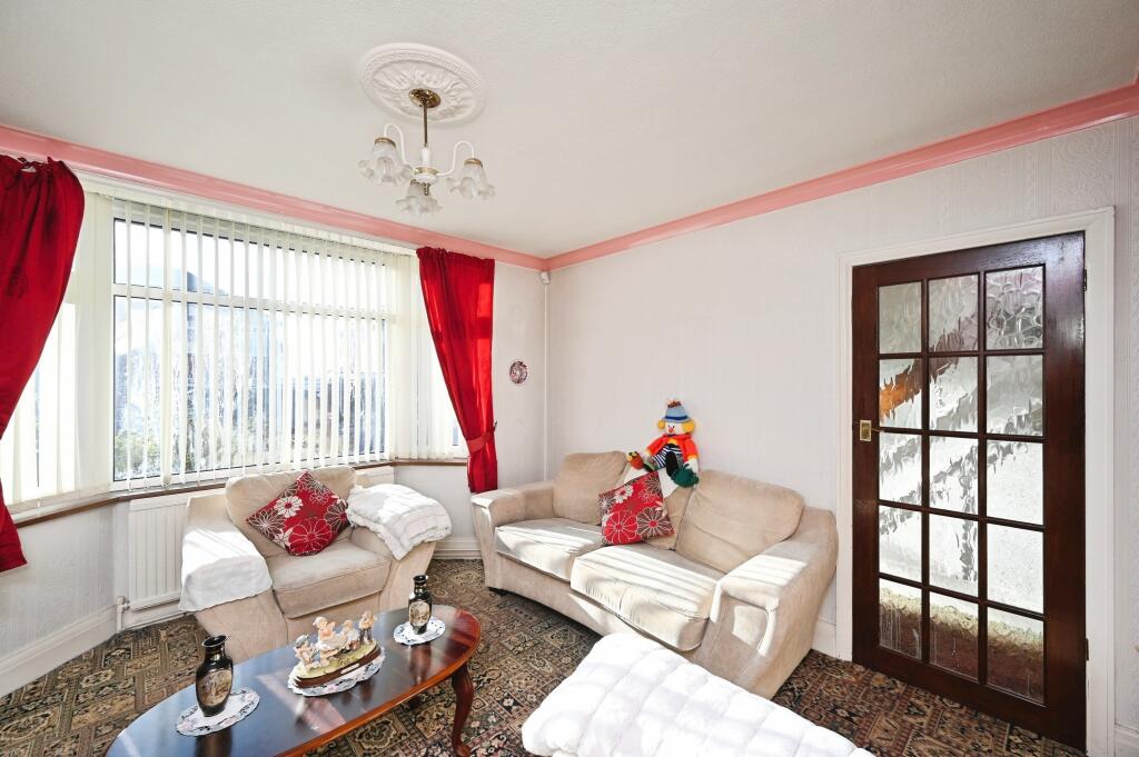 Columbia Avenue, Sutton-in-Ashfield, NG17 photo 2