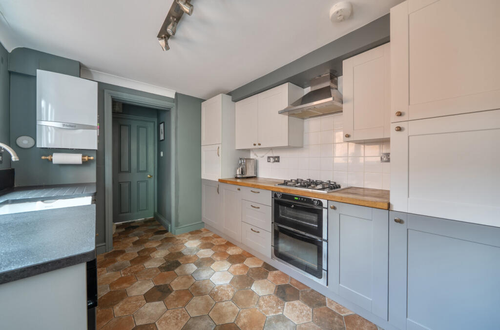 House in Southampton - View 5